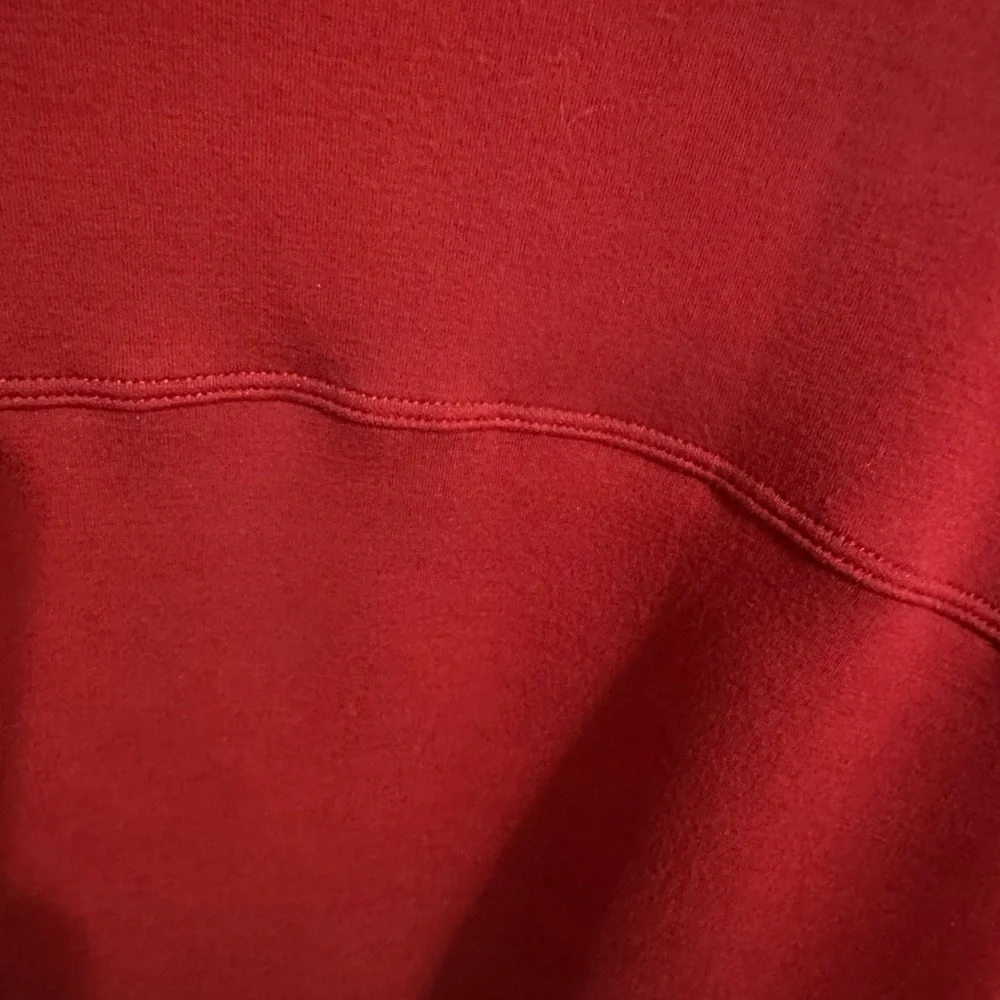 Scuba top nwot - Picture 4 of 7
